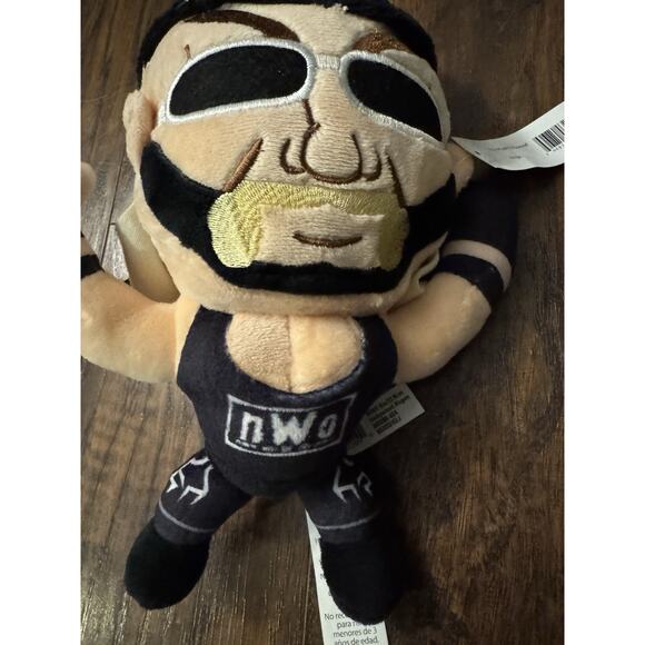 WWE Hollywood Hulk Hogan nWo 2024 Plush NEW - Picture 2 of 6
